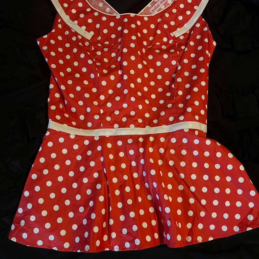 Red Polka Dot Top by Trollied Dolly sz xs